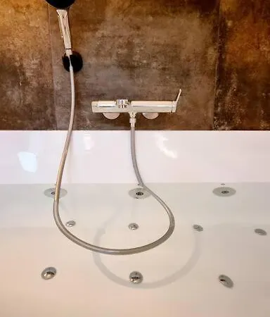 Loft De Charme Pour Amoureux Et Hammam! Appartamento Grendelbruch